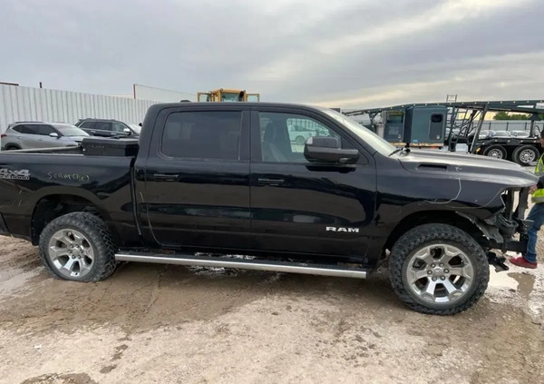 Dodge RAM cena 117700 przebieg: 100573, rok produkcji 2020 z Warszawa małe 326
